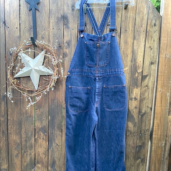 Hang Ten Denim - Vintage Hang Ten low back overalls